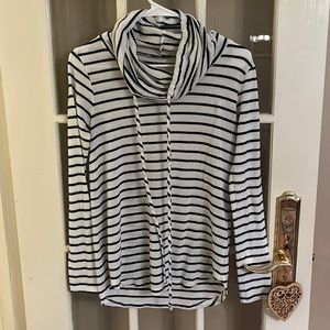 Pink Clover Black and White Cowl Neck Athleisure Top - Size XS (fits like a S)